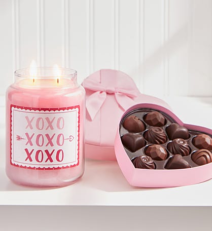 Hugs and Kisses Candle with Chocolate